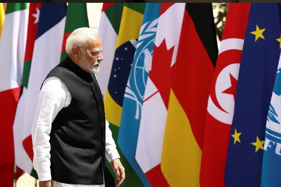 Setback for 'self-styled Vishwaguru's huglomacy': Cong dig at Modi after Trump leaves G7 Summit