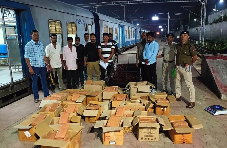 Delhi: Cannabis smuggled in train pantry, 2 arrested