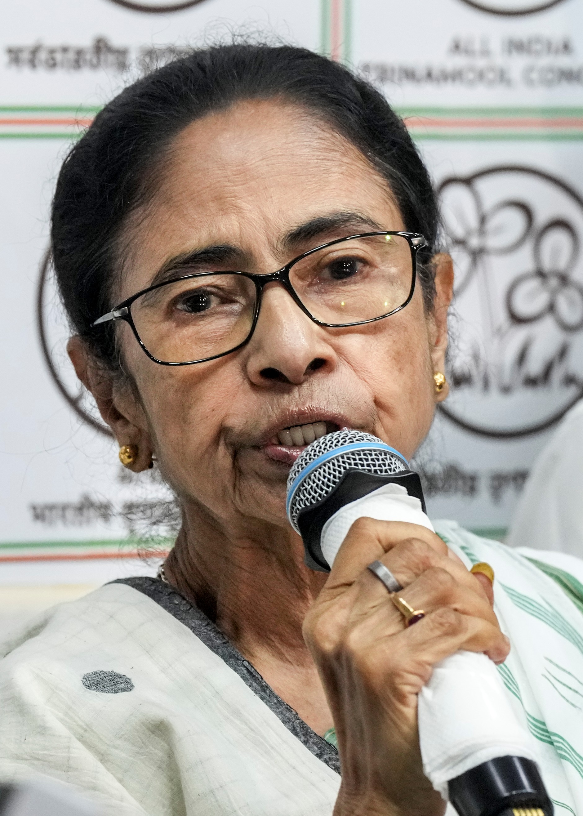 'Holding onto arrogance despite defeat': MP CM takes dig at Mamata over refusal to resign