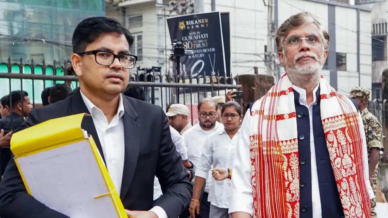 Khera asked to appear again on May 25 for questioning in cases filed by Assam CM's wife