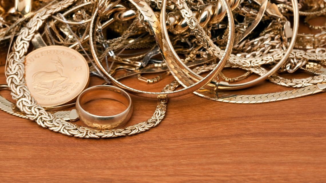 Gold worth Rs 9.17 cr seized from 3 Gujarat residents in Chhattisgarh; IT, DRI called in for probe