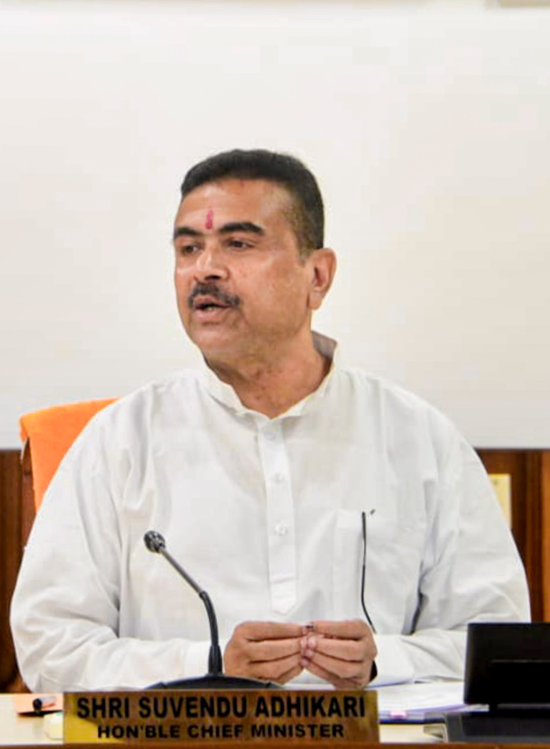 Suvendu mocks Mamata, says her political career over; promises end to ‘cut money’ in Bhabanipur