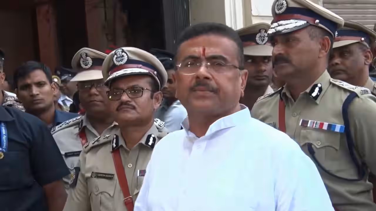 Bengal CM Suvendu Adhikari meets senior police officers over Park Circus violence