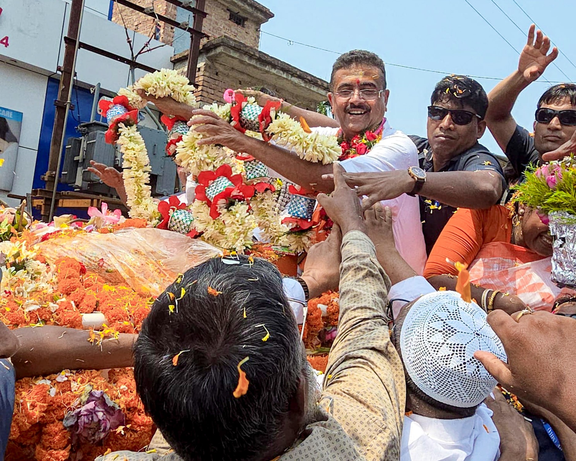 Falta: Suvendu leads roadshow, taunts TMC’s ‘Pushpa’, promises jobs for post-poll violence victims