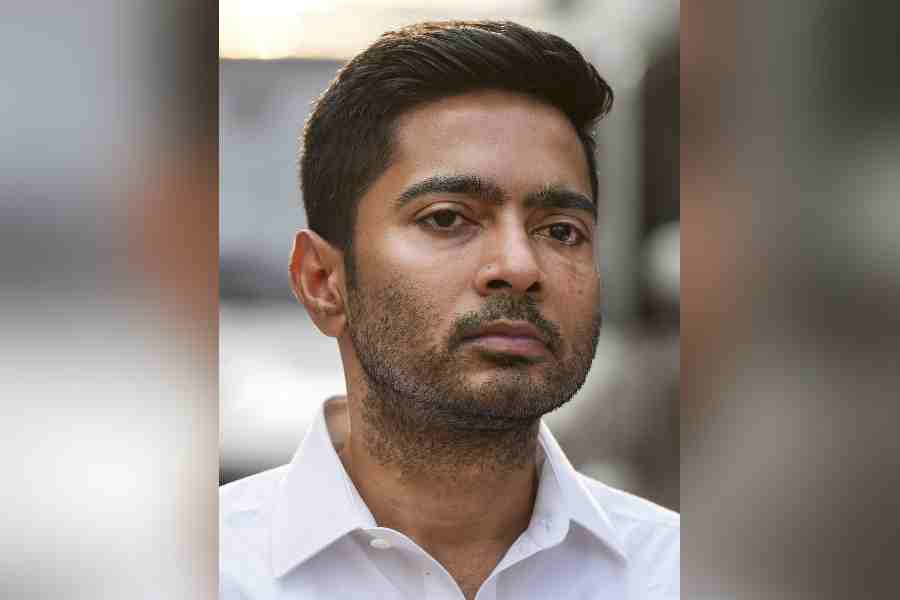 'Fake signature' row: CID serves second summons to Abhishek Banerjee for appearance on June 8