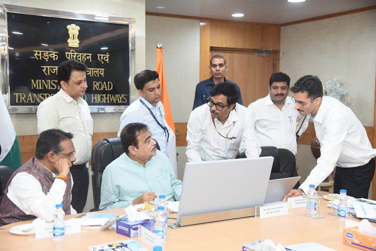 Gadkari reviews quality and maintenance of National Highway projects in Bengal, Andhra