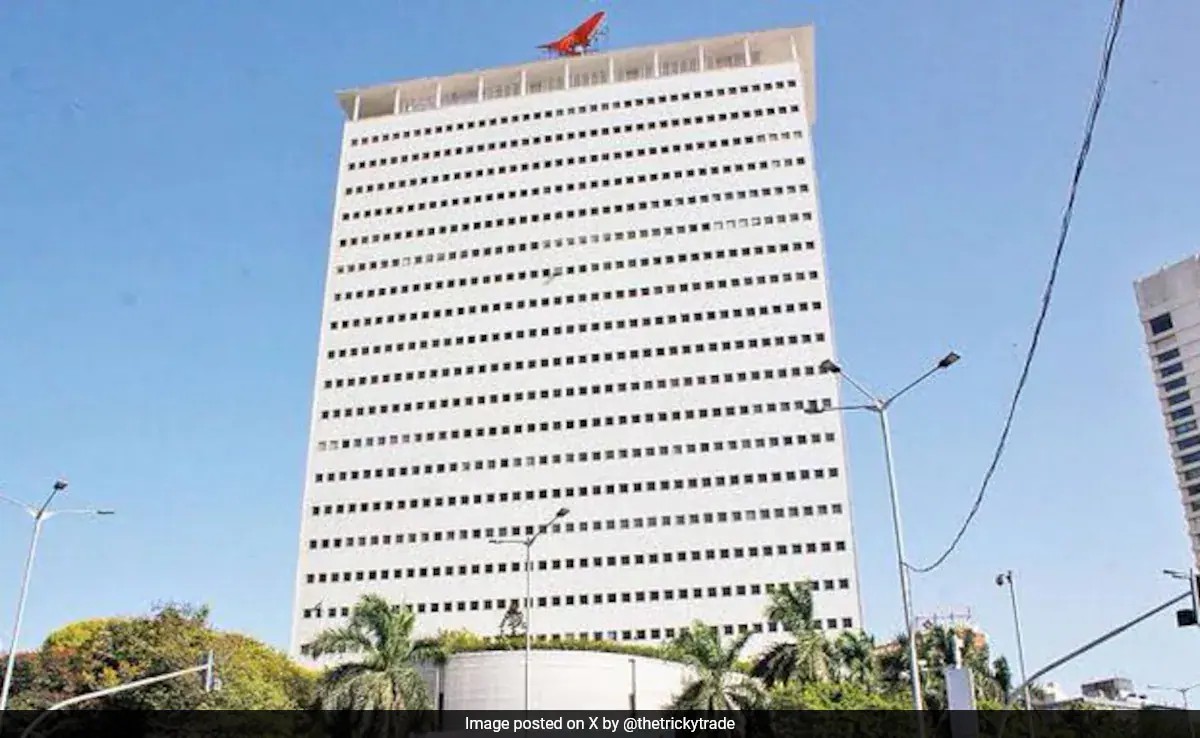 Maharashtra govt acquires Air India building in south Mumbai