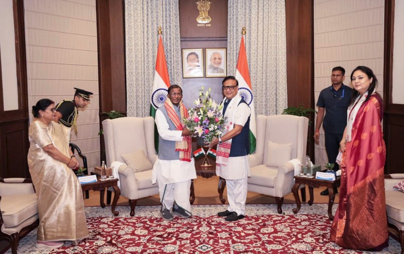 Assam governor hosts CM, other ministers for dinner