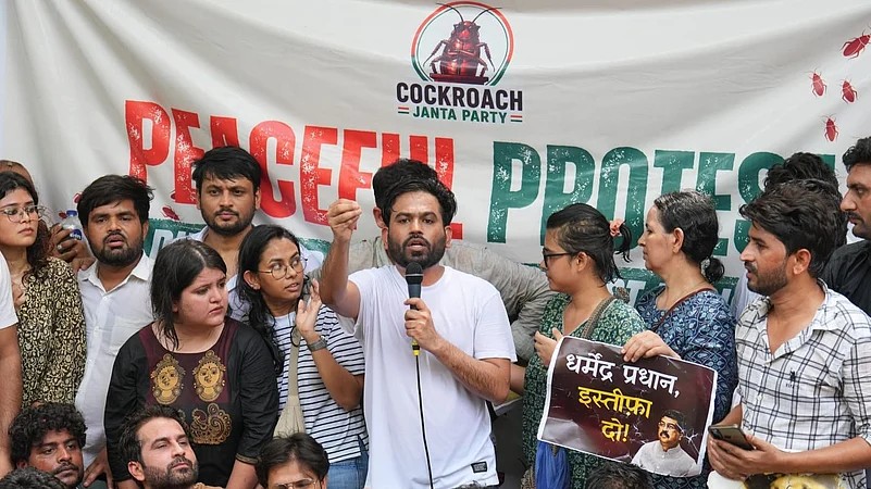 Our agitation will continue until Union minister Pradhan resigns: CJP founder Dipke