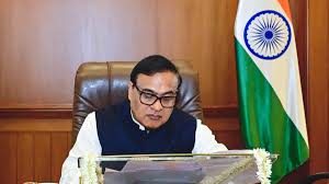 Assam Cabinet decides to stop Aadhaar issuance to those aged above 18 yrs