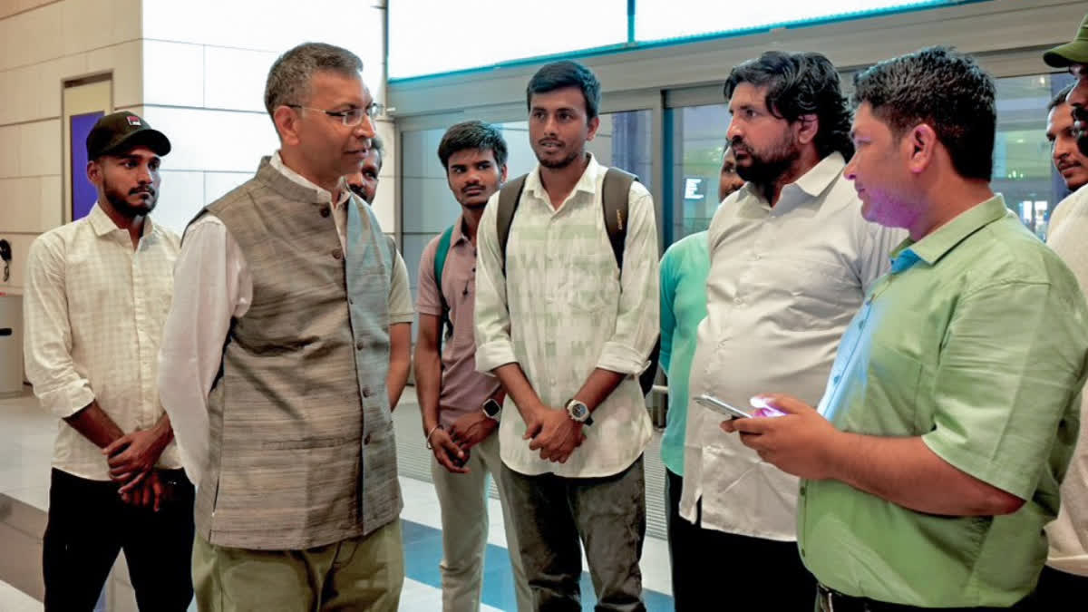 Indian envoy meets 21 rescued crew members of MT Settebello