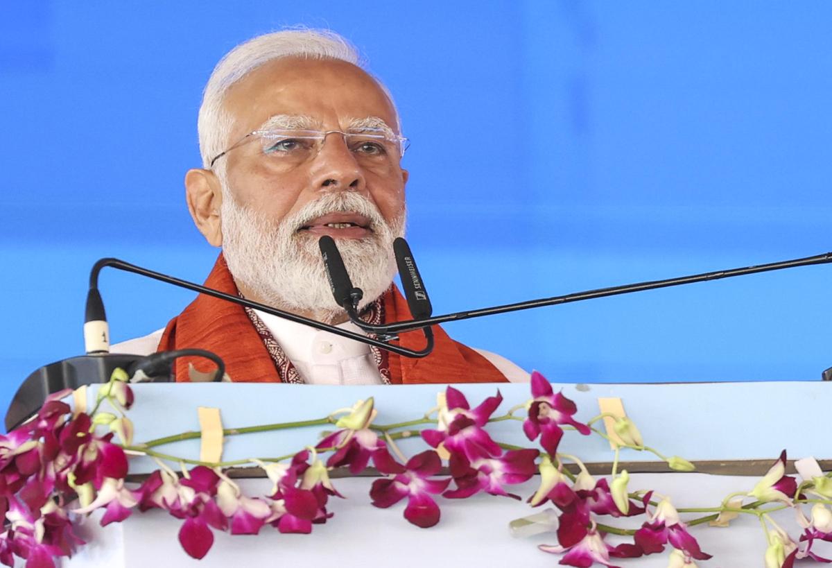 PM says WB's double-engine govt working at high speed, releases Rs 18,880 cr Kisan scheme instalment