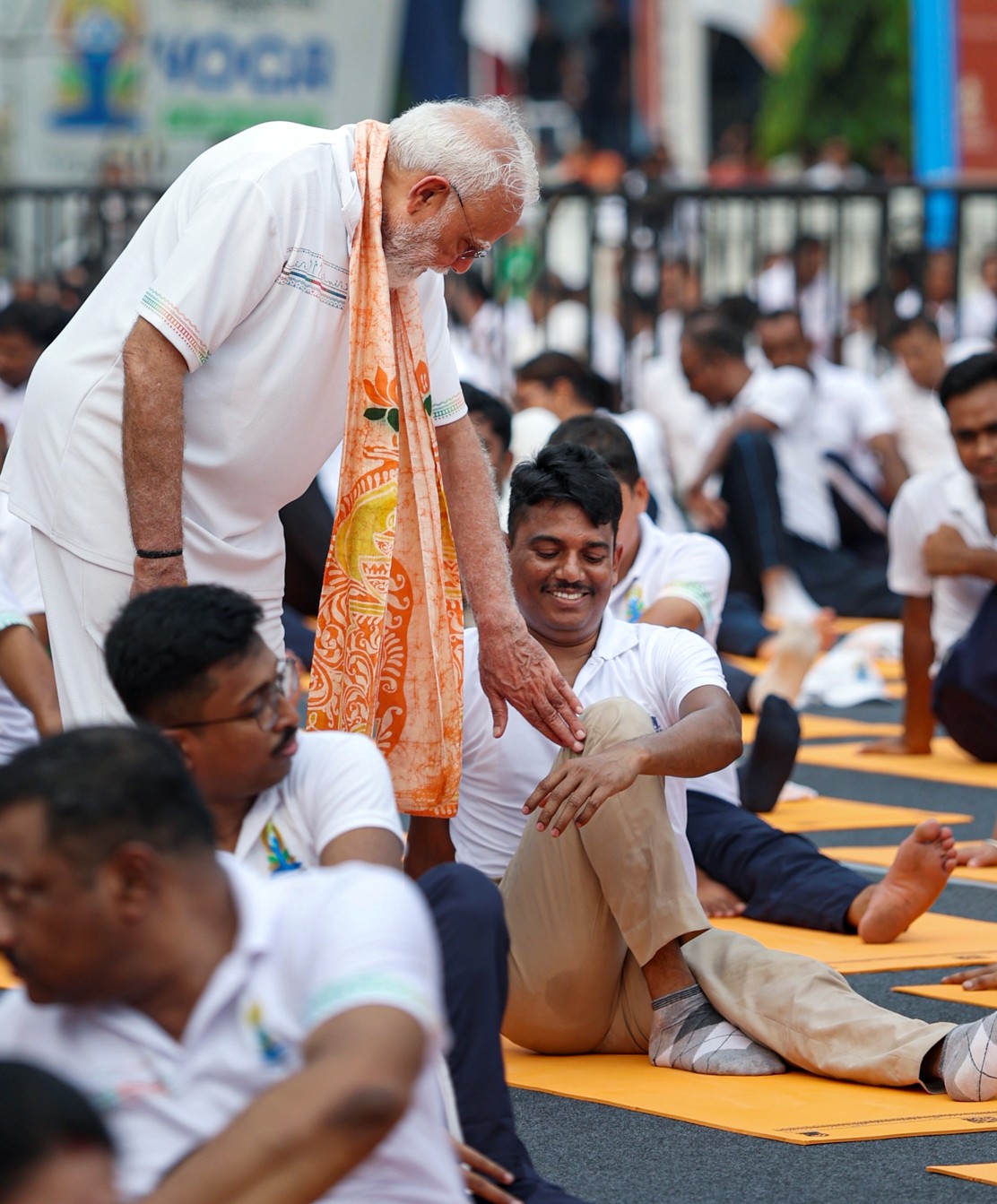 Modi leads Yoga Day celebrations in Kolkata, Murmu performs 'asanas' at Jabalpur
