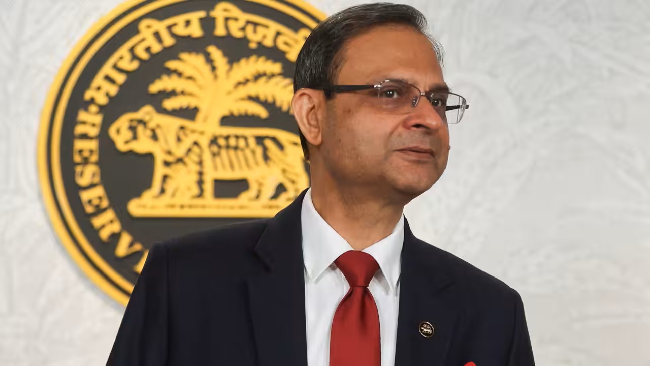 Adverse monsoon may pose headwinds for domestic growth, inflation outlook: RBI Bulletin