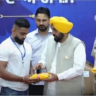 Punjab CM launches 'Soorma' campaign, says govt will provide jobs to recovered drug victims