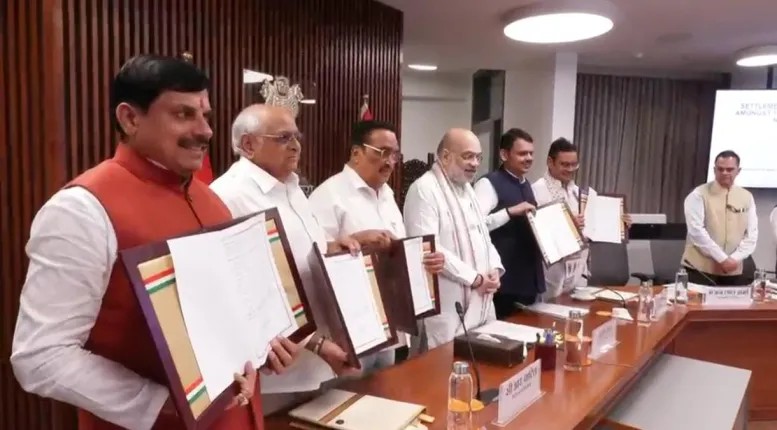 Narmada Project issues pact: MP CM calls it achievement; 'surrender of state's interests', says Cong