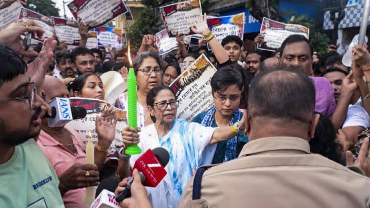 Mamata accuses BJP of disrupting TMC protest rally, says police acting as saffron party's 'arm'