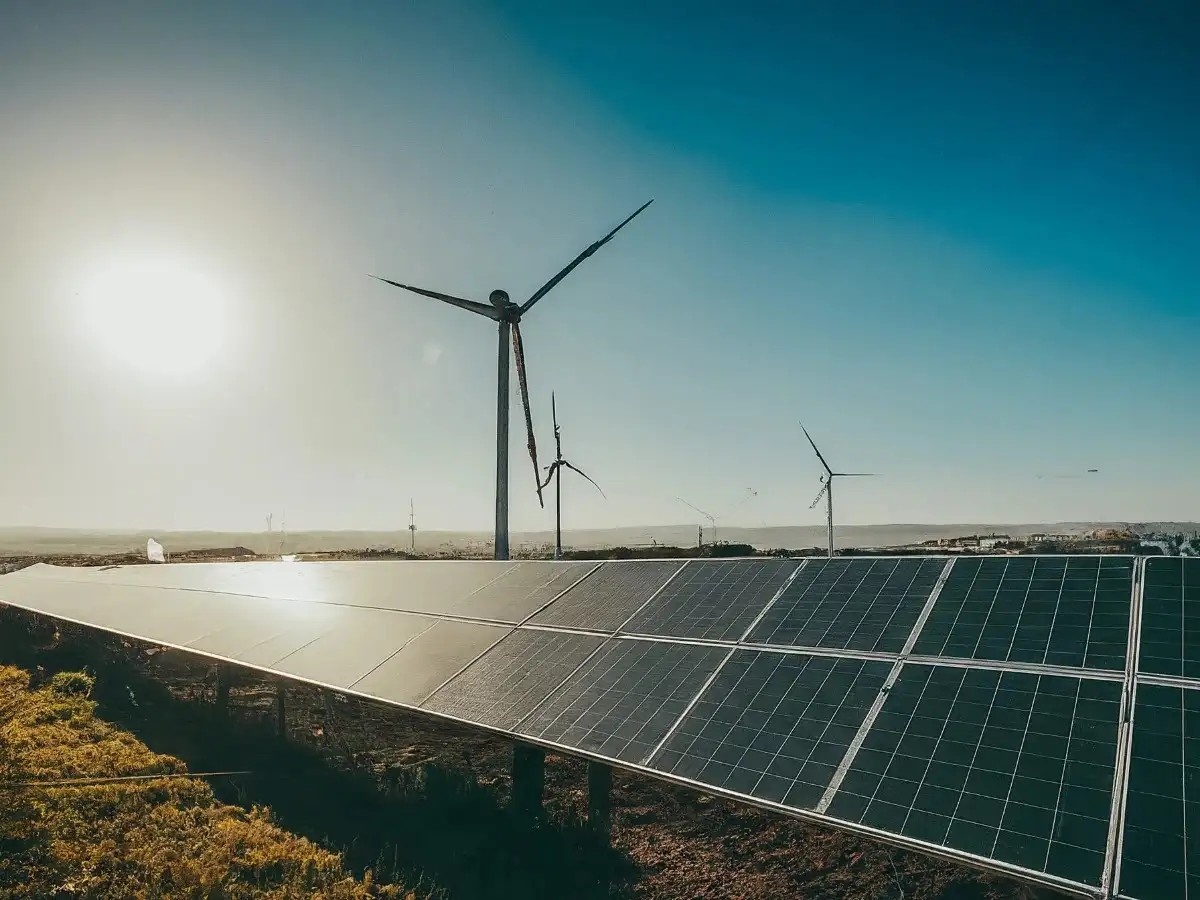 Govt extends exemption for net metering, open access RE projects till Dec