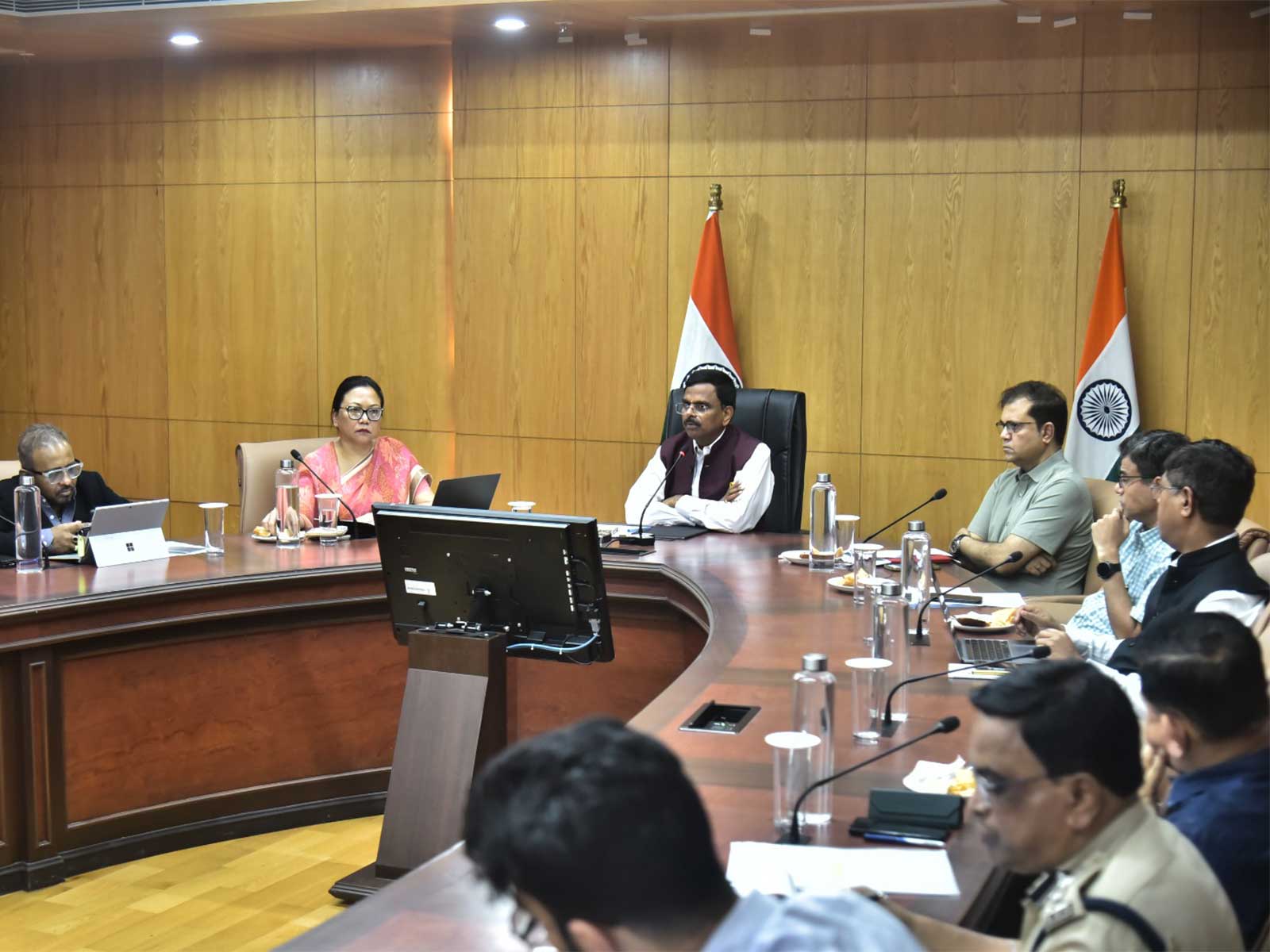 Assam chief secy reviews flood situation, asks all depts to expedite relief work