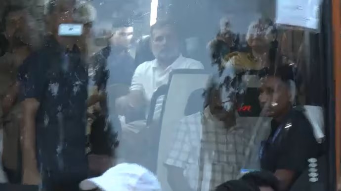 Cong, INDIA bloc MPs reach Gandhi Smriti after assembling at Rahul's residence