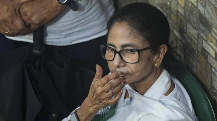 Mamata urges EC to conclude 'TMC dispute' inquiry without giving rival camp any more time