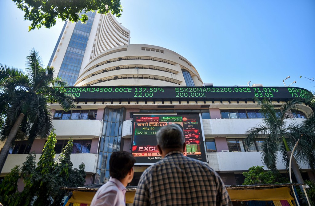 Stock markets decline in early trade on spike in crude oil prices