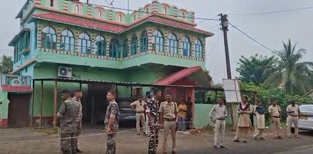 Bengal Police arrest land department official over links with absconding quarry owner