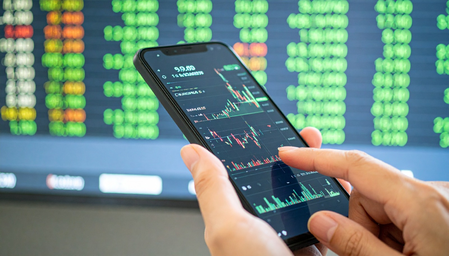 Domestic investors remain net buyers, FIIs turn optimistic