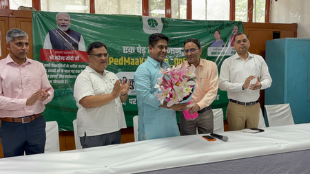 Delhi: NDMC V-C Kuljeet Singh Chahal leads plantation drive on Ashoka Road