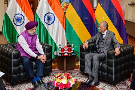 India expanding oil refining capacity to 300 MMTPA amid global uncertainty: Hardeep Puri
