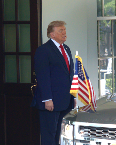 Trump announces 50pc tariffs on Canada
