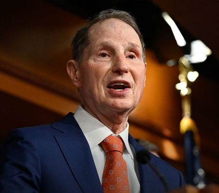 US lawmakers seek China intelligence work ban