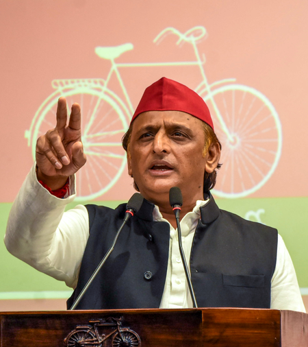 After Rs 40K annual aid pledge, Akhilesh promises to reopen 26,000 schools ‘closed down’ by BJP govt