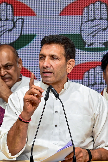 MP Congress chief questions govt over closure, merger of 2,426 schools in state
