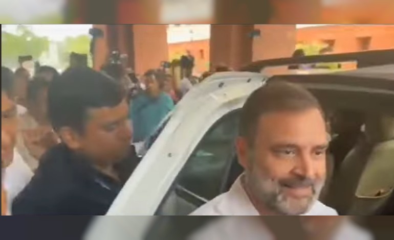 Rahul Gandhi's Lok Sabha membership restored